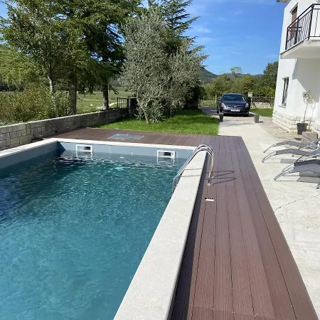 Dom wakacyjny Tonzzini Krbune